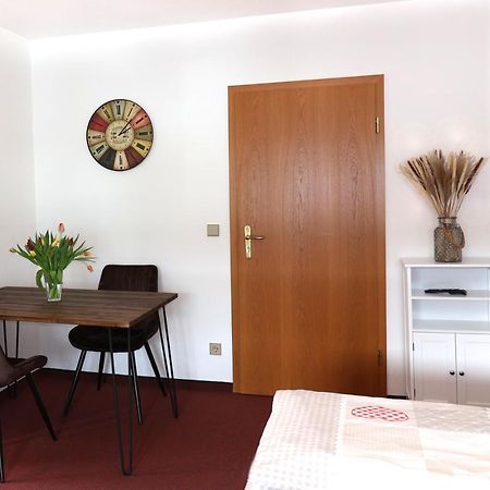 Apartamento Haus Dippel Am Kurpark Inklusive Chiemgaukarte Ruhpolding Exterior foto