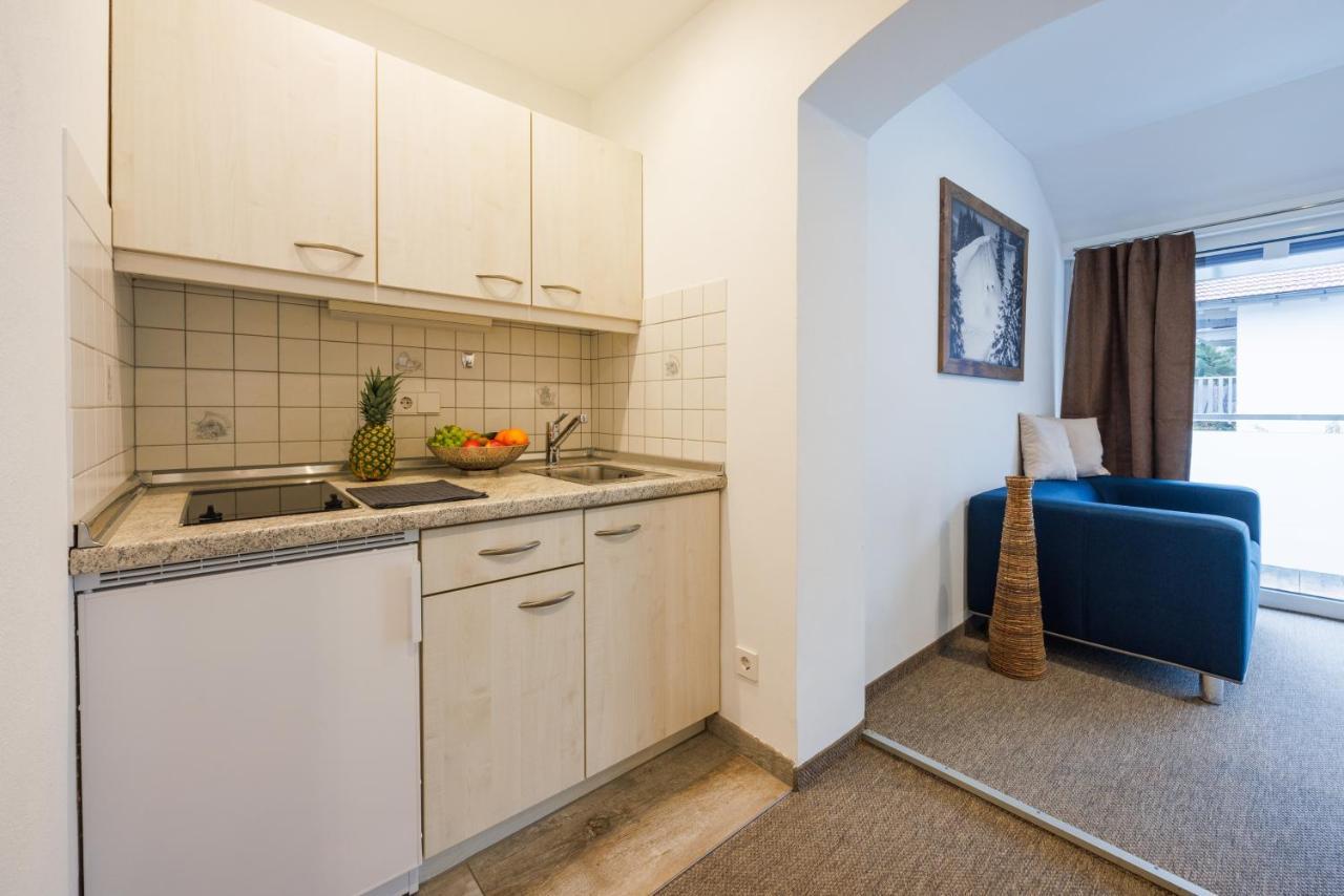 Apartamento Haus Dippel Am Kurpark Inklusive Chiemgaukarte Ruhpolding Exterior foto
