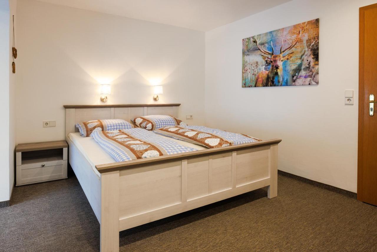 Apartamento Haus Dippel Am Kurpark Inklusive Chiemgaukarte Ruhpolding Exterior foto