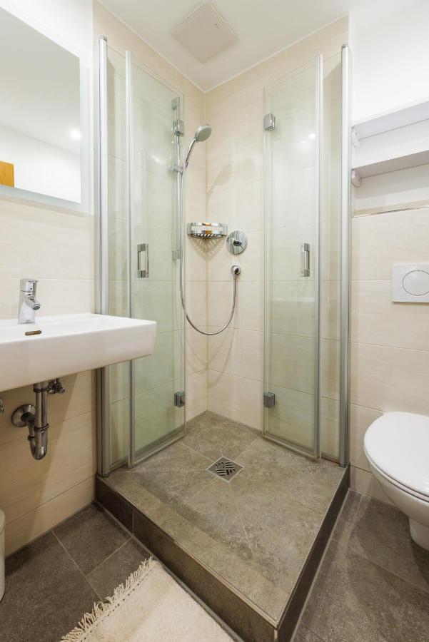 Apartamento Haus Dippel Am Kurpark Inklusive Chiemgaukarte Ruhpolding Exterior foto